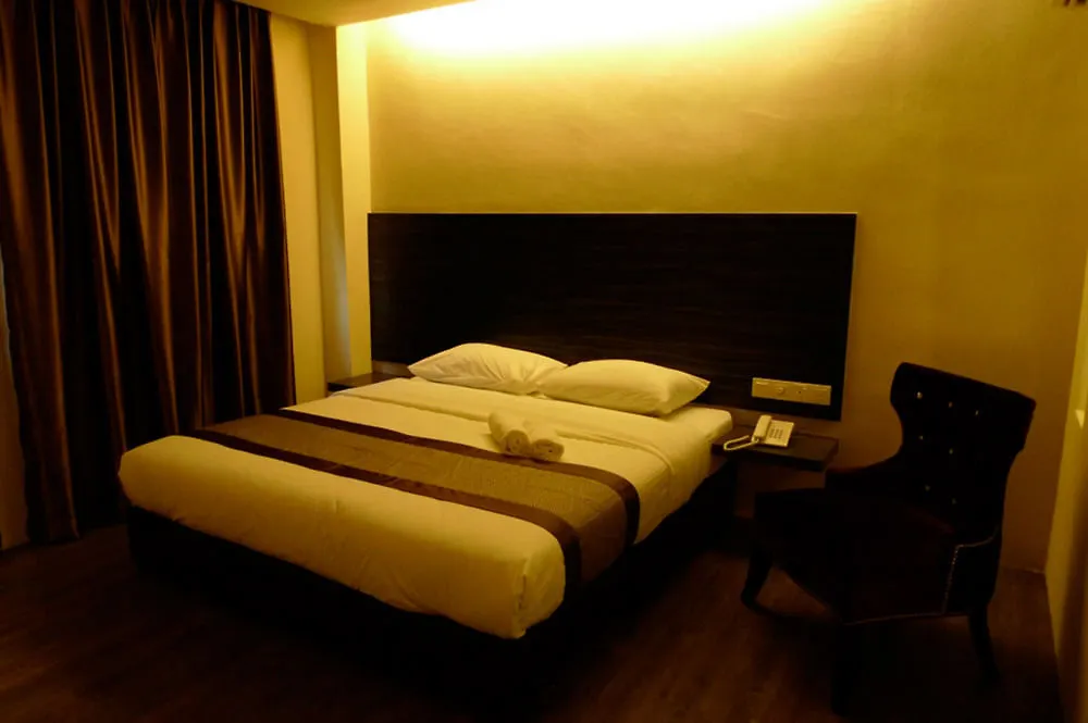 Hotel Austin Paradise - Taman Pulai Utama Skudai 3*,